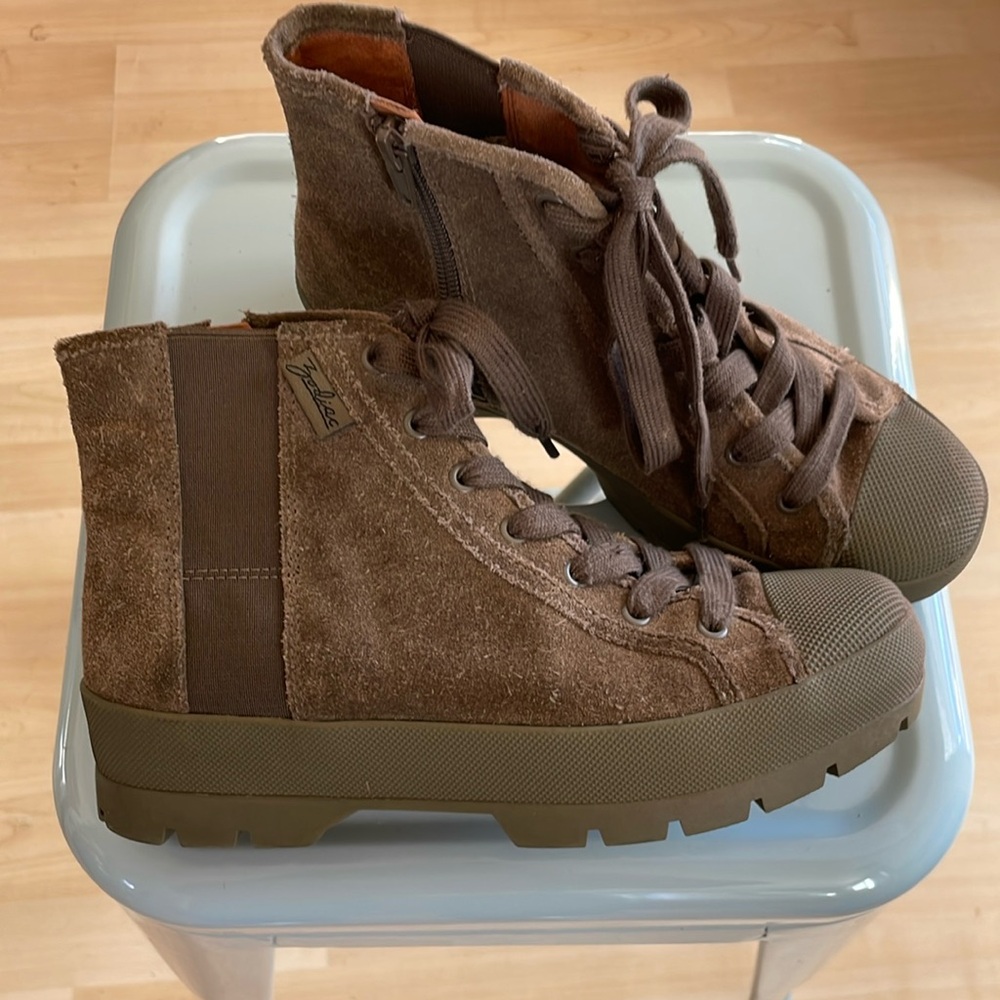 Zodiac Logan boots